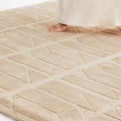 Premium Hand-Tufted Carpet（Cream Top）