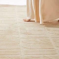 Premium Hand-Tufted Carpet（Cream Top）