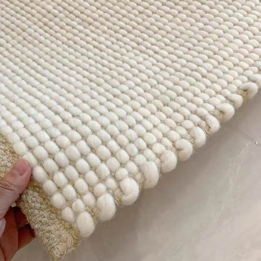 Handwoven Natural Fiber Rug – Timeless Quality for Everyday Living（Particles）