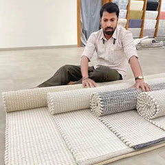 Handwoven Natural Fiber Rug – Timeless Quality for Everyday Living（Particles）