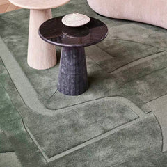 Premium Hand-Tufted Carpet（Muted Form）